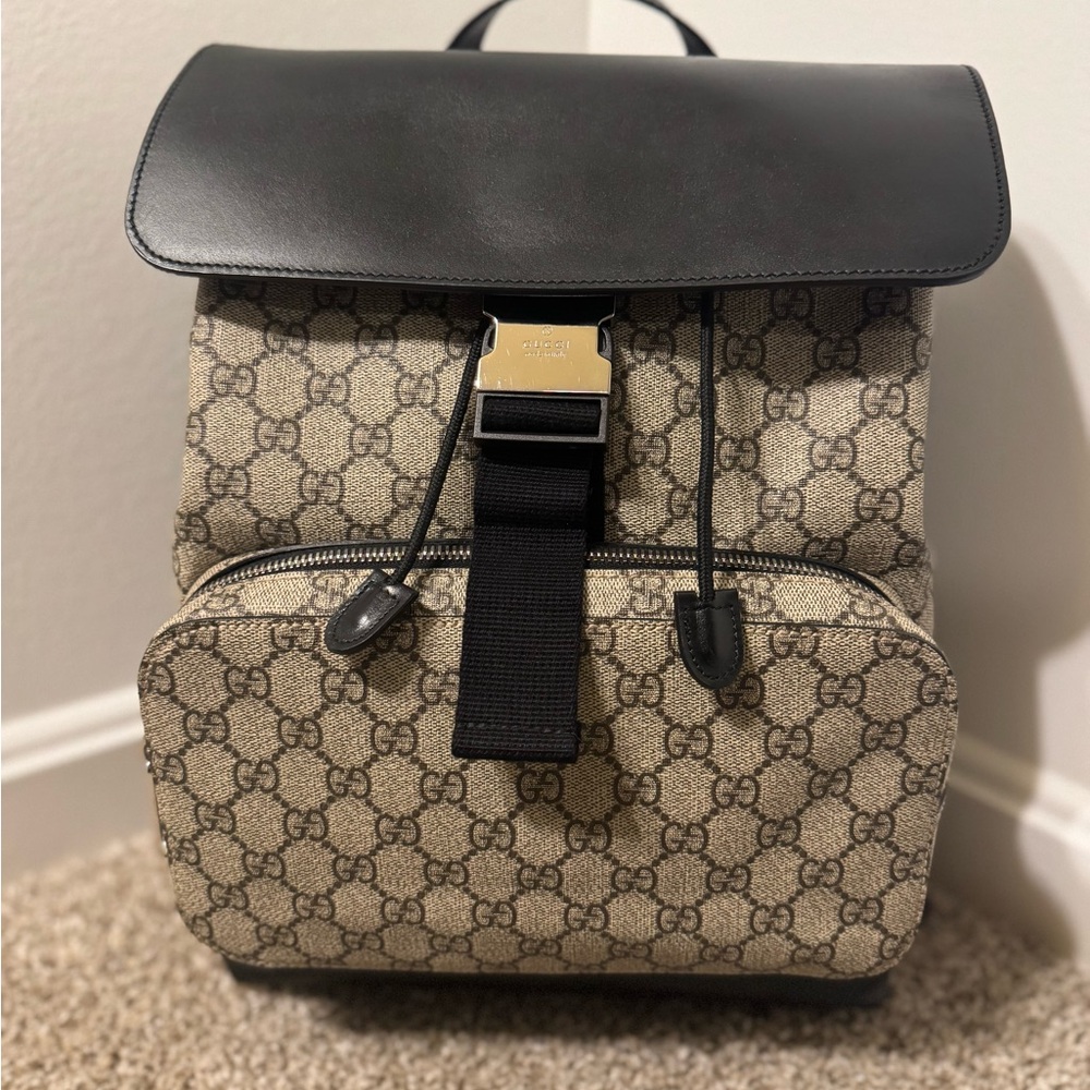 Authentic Gucci GG Supreme Canvas & Leather Backpack in Stunning Condition